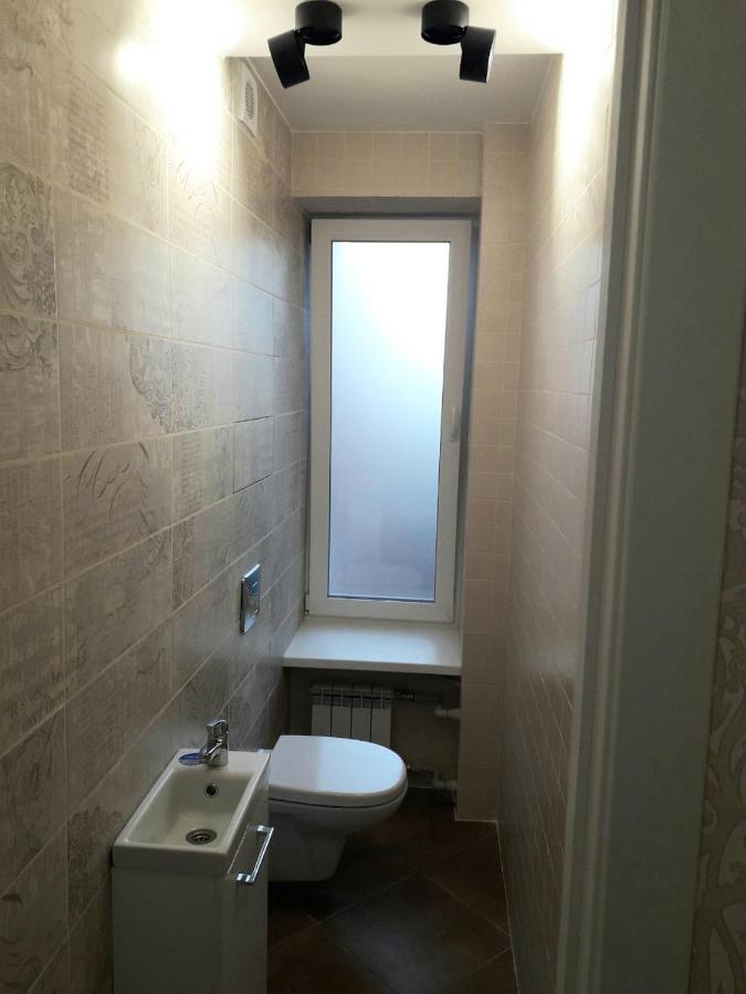 2 Bdr Apartment Near Gorky Park, Center خاركيف المظهر الخارجي الصورة