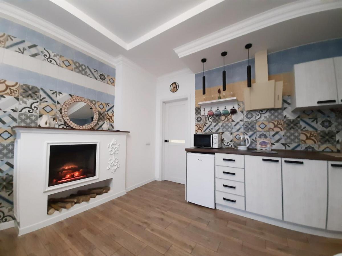 2 Bdr Apartment Near Gorky Park, Center خاركيف المظهر الخارجي الصورة