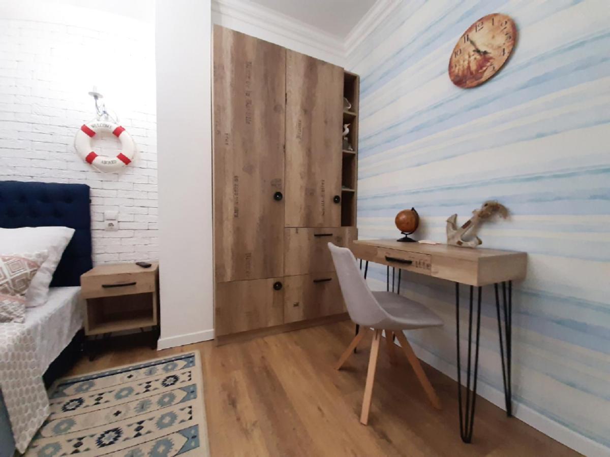 2 Bdr Apartment Near Gorky Park, Center خاركيف المظهر الخارجي الصورة