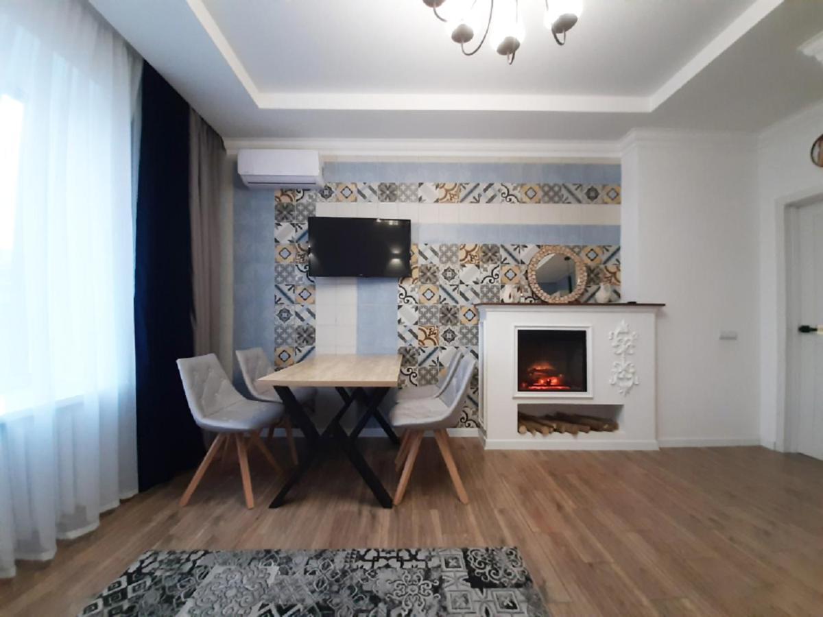 2 Bdr Apartment Near Gorky Park, Center خاركيف المظهر الخارجي الصورة